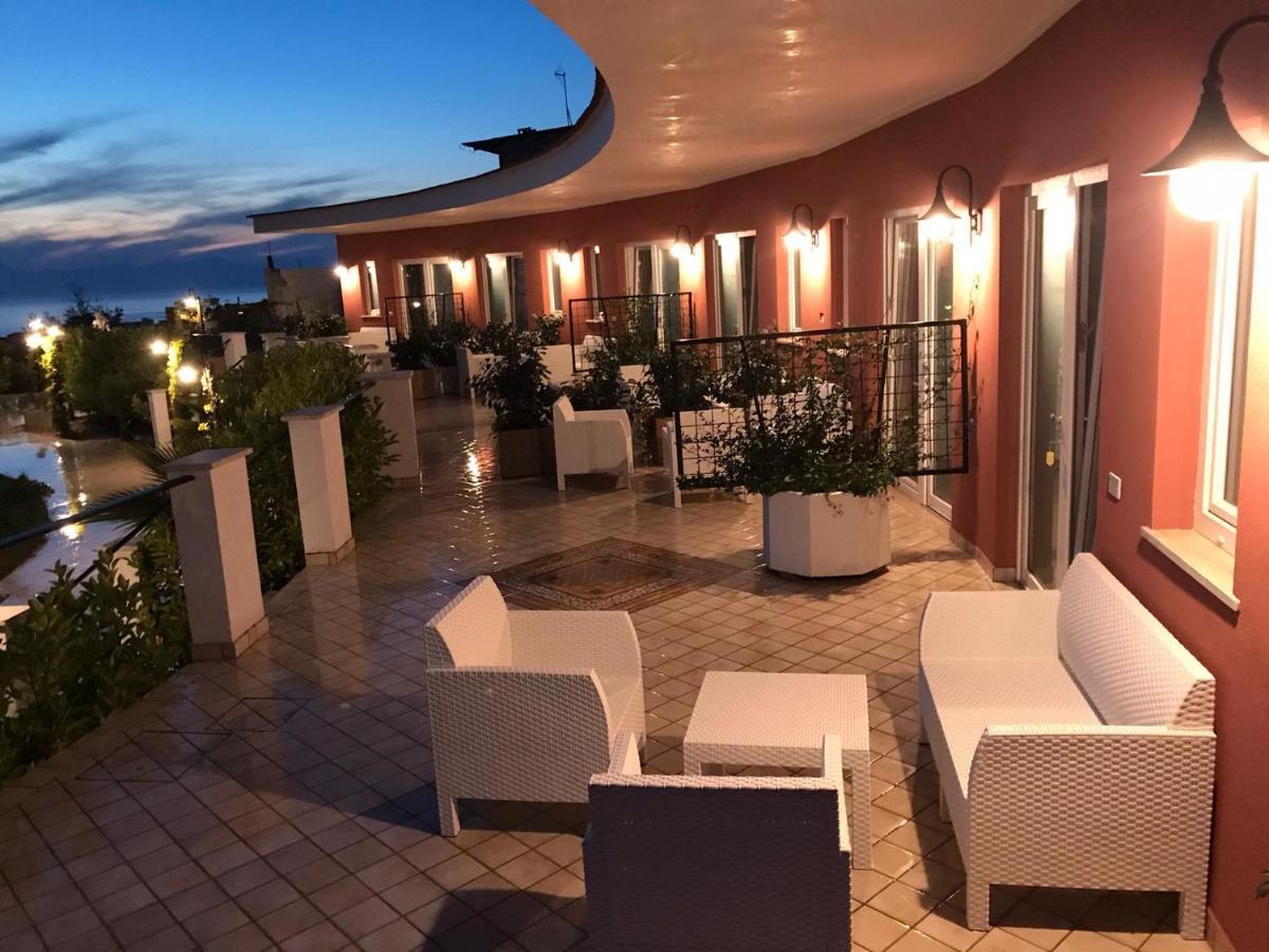L'oasi del Tuffatore Agropoli Esterno foto
